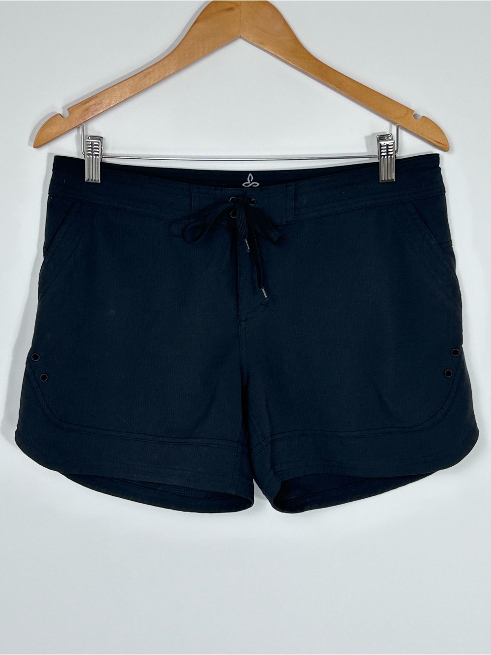 prAna Black Drawstring Athletic Shorts Women’s Medium Hiking Yoga Performance
